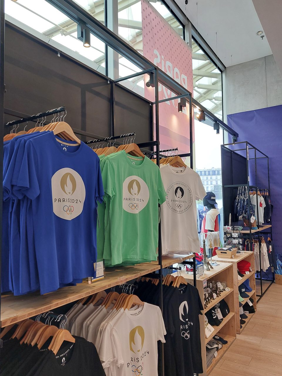 Espositori negozi abbigliamento in metallo